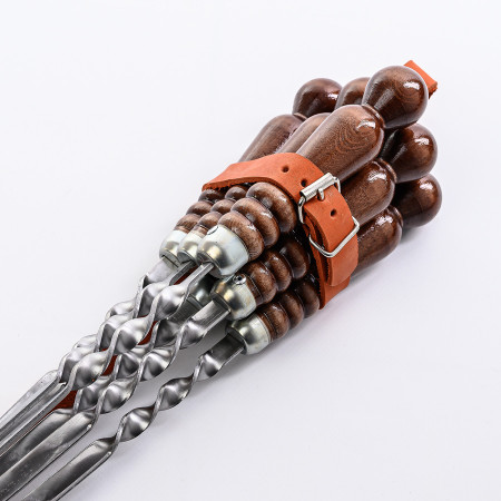 A set of skewers 670*12*3 mm in a leather quiver в Петрозаводске